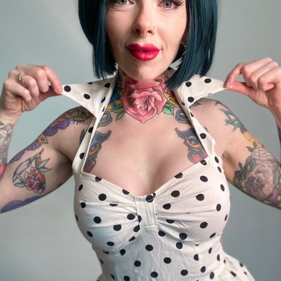 deadly dames halter - Picture 1 of 4